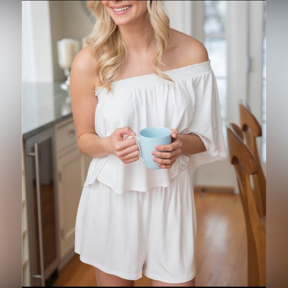The Paisley box women’s medium white convertible romper - Picture 2 of 6